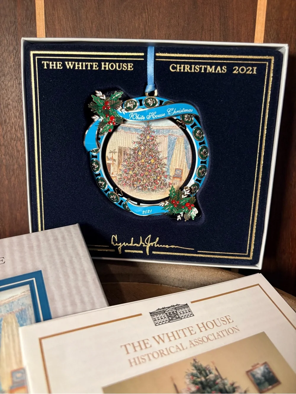 2021 LE White House Ornament  - Blue/Gold, New in Box